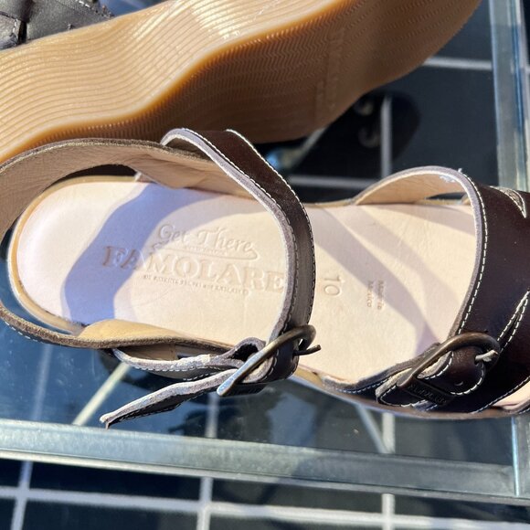 FAMOLARE - NEW - Honey Buckle - Earth (Dark Brown with Contrast Stitching) - Picture 5 of 8